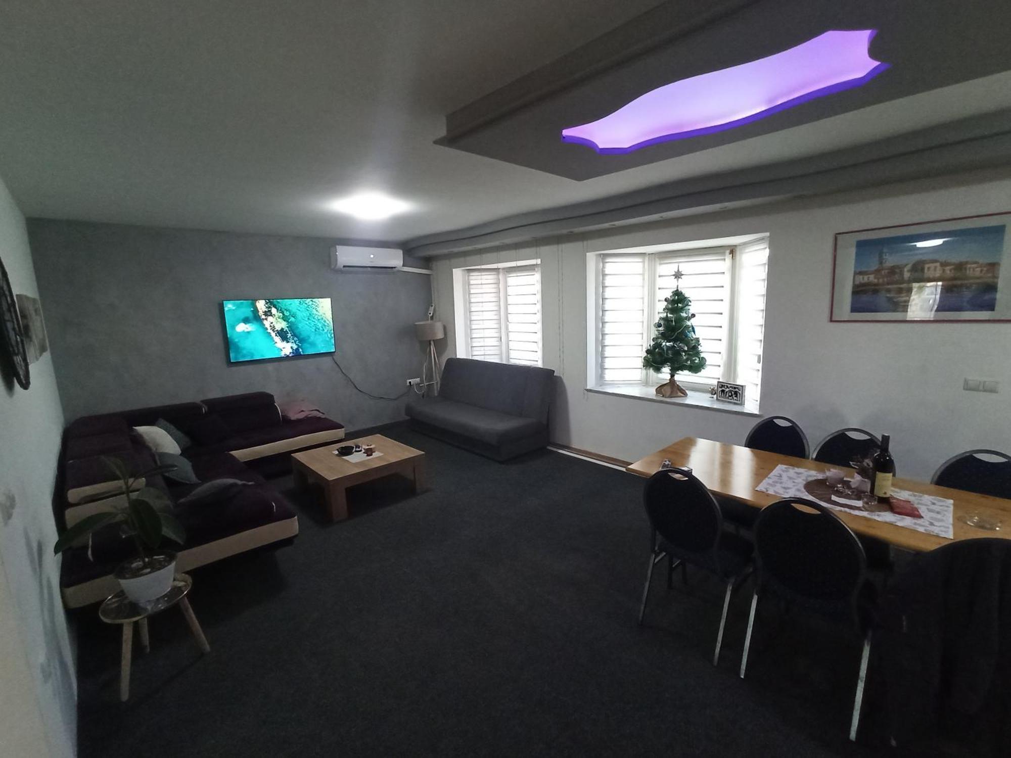 Bosanski Samac Royal Apartmani מראה חיצוני תמונה