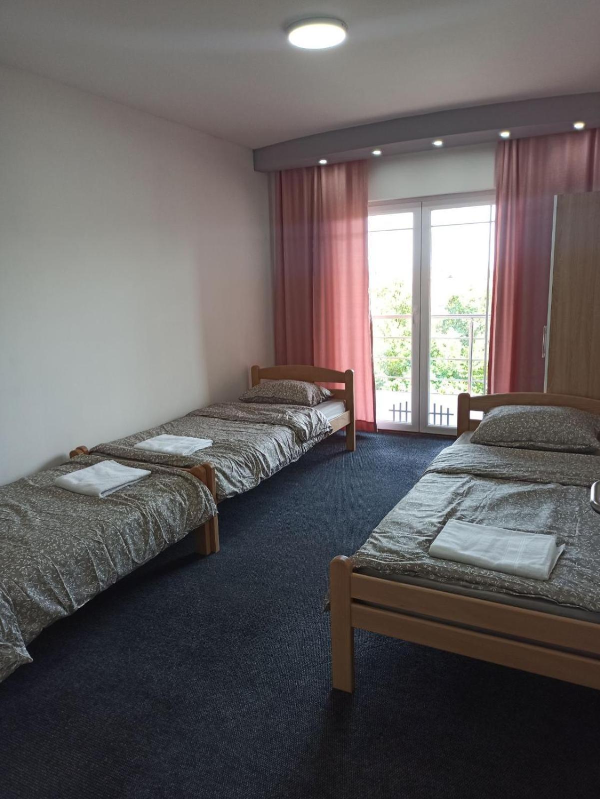 Bosanski Samac Royal Apartmani מראה חיצוני תמונה