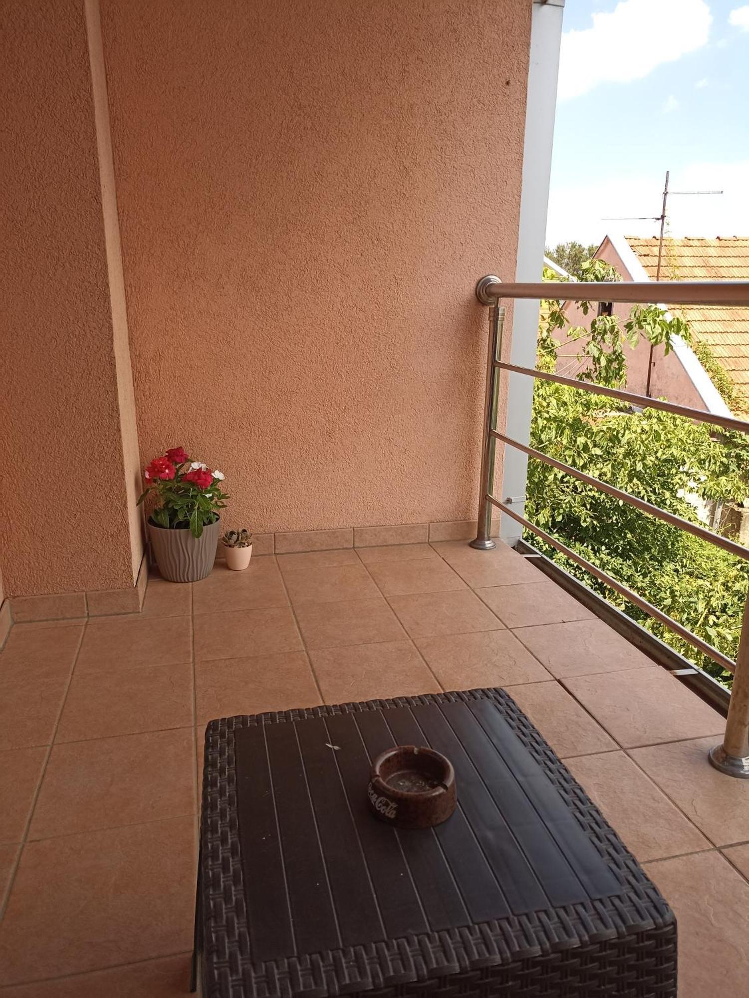 Bosanski Samac Royal Apartmani מראה חיצוני תמונה